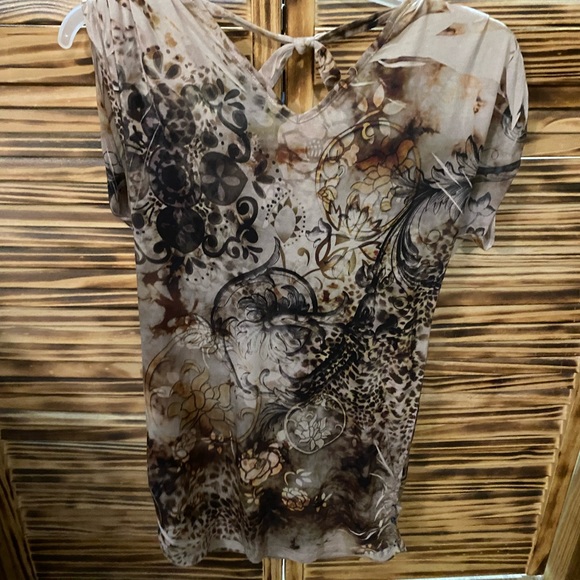 Lot of 2 Womens tops. - Picture 5 of 6